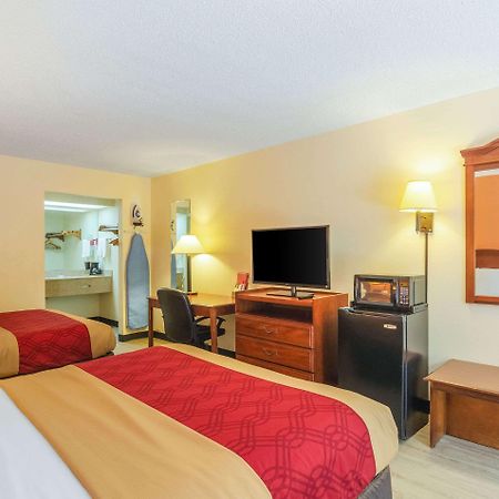 Econo Lodge Inn & Suites Gulfport Zewnętrze zdjęcie