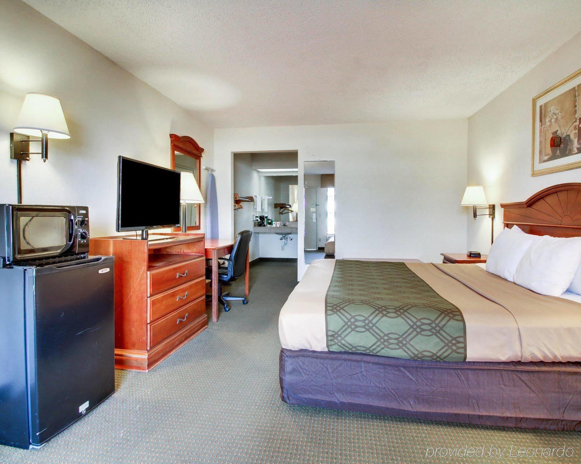 Econo Lodge Inn & Suites Gulfport Zewnętrze zdjęcie