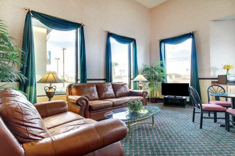 Econo Lodge Inn & Suites Gulfport Zewnętrze zdjęcie
